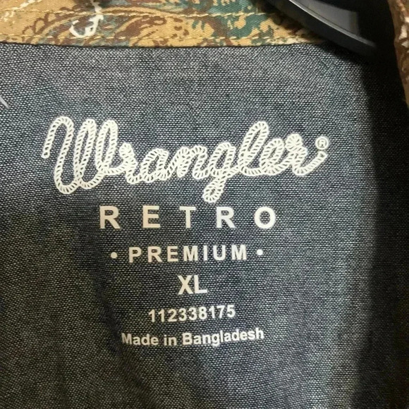 Mosaic Long Sleeve Button Down - Picture 4 of 7